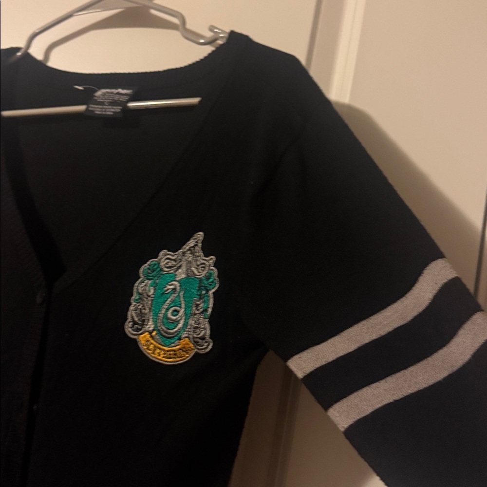 Harry Potter Slytherin Cardigan Sweater Women M juniors black/green - Picture 5 of 7